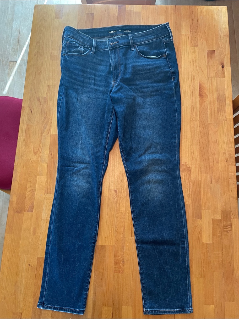 Old Navy Women’s Deep Blue Skinny Jeans